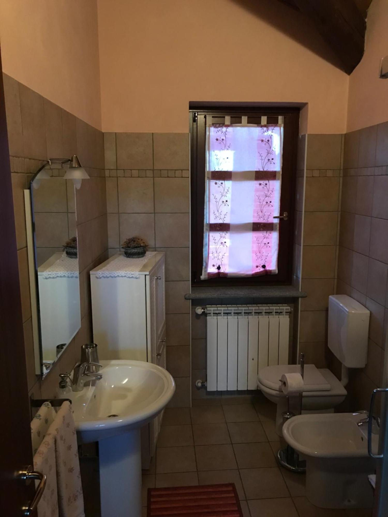 Agriturismo Bric Di Gai Monforte dʼAlba Eksteriør bilde